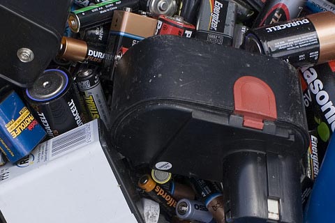 鹤岗高价回收山特电池-高价回收新能源电池